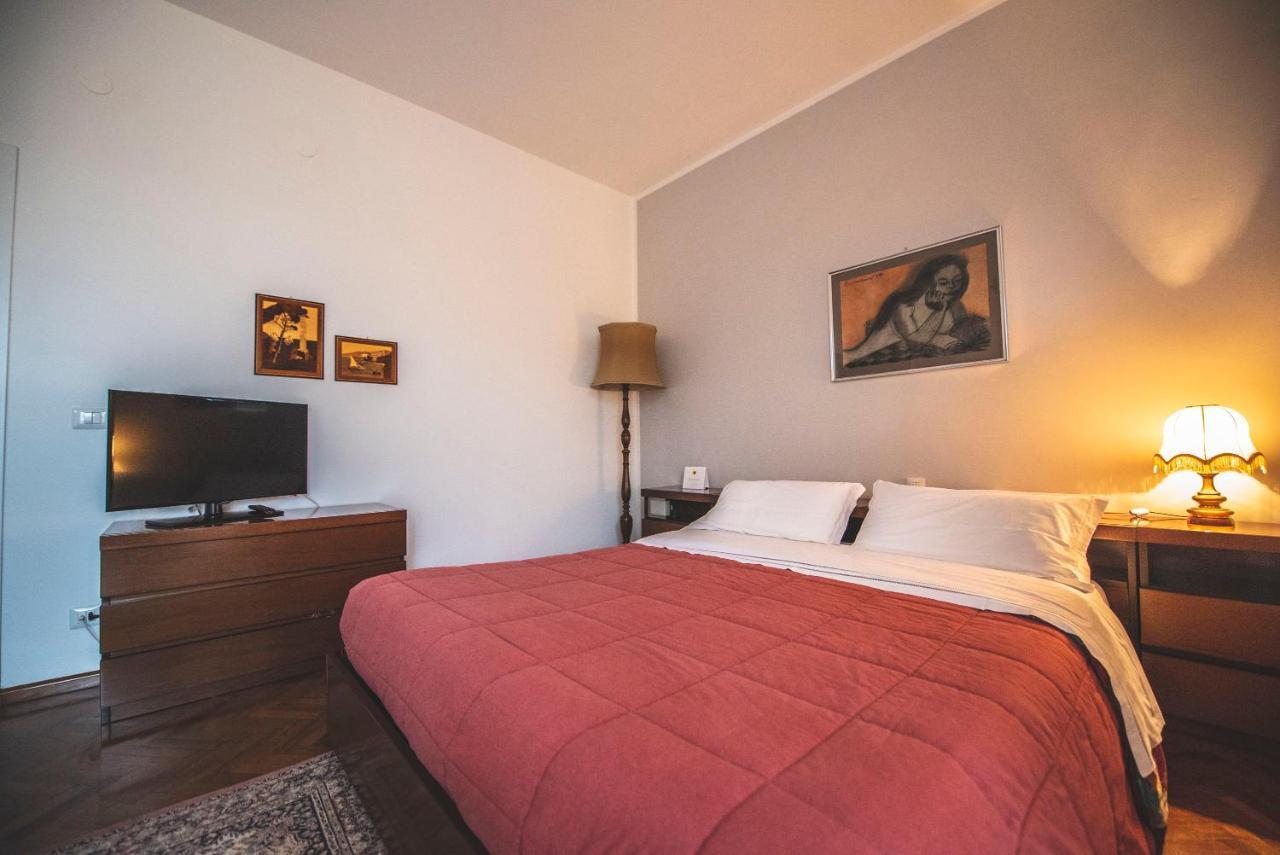 B&B Il Girasole Corciano Bagian luar foto