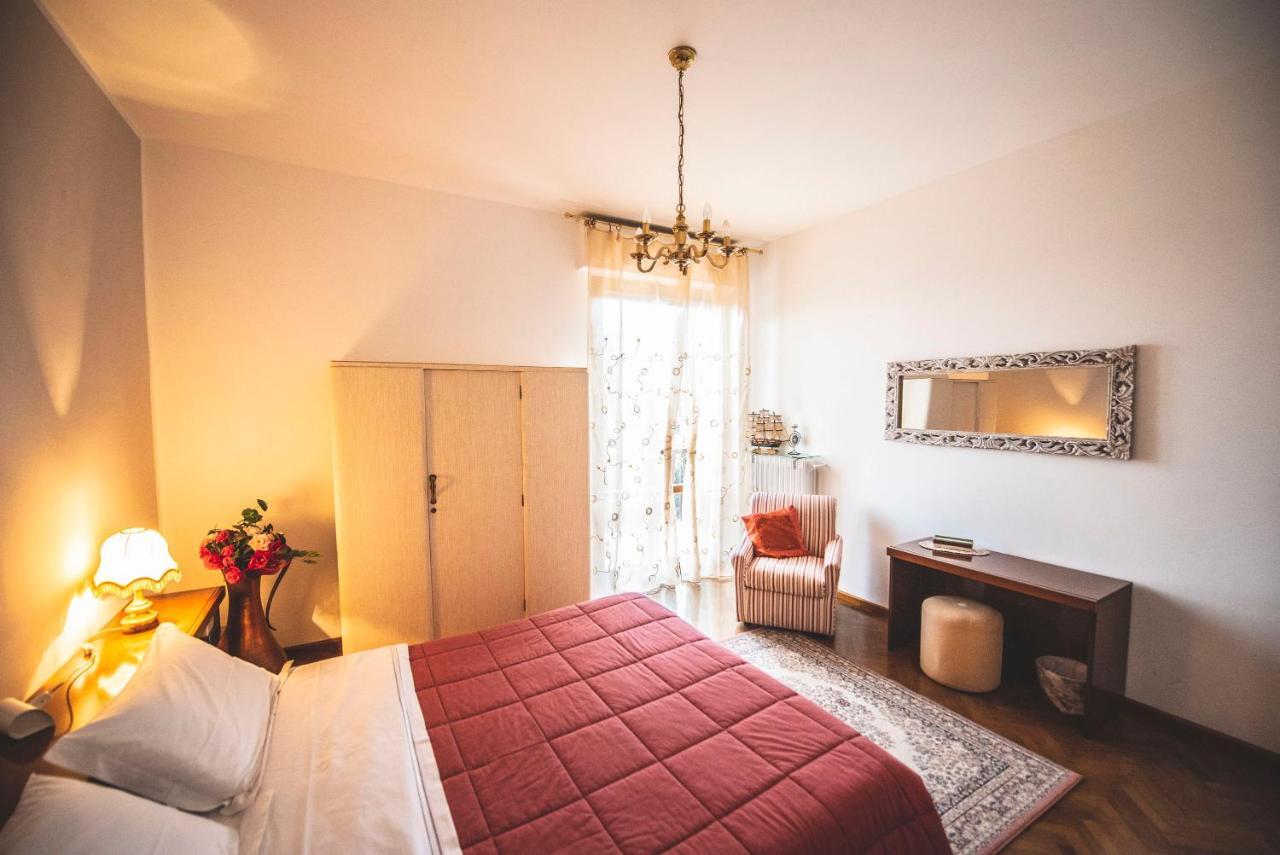 B&B Il Girasole Corciano Bagian luar foto